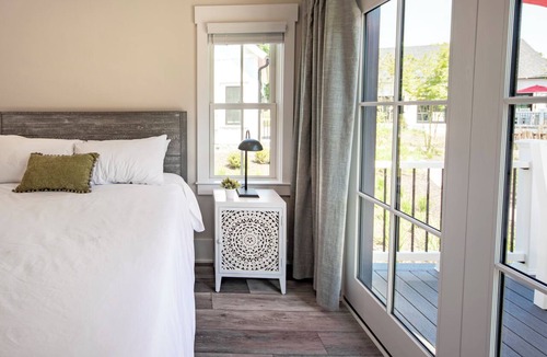 Queenstown Hotel | Queenstown Harbor Golf Resort
