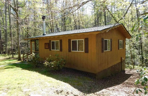 Sautee Nacoochee Cabin | Quiet cabin in the woods, only 10 min from downtown Helen