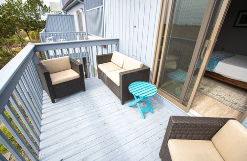 Southend House | Quiet, comfortable, dog friendly 3 BR townhome; short dune walk to the beach.