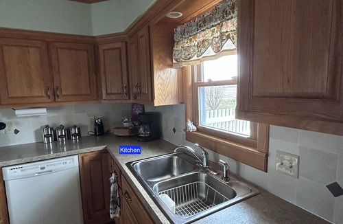 Welda House | Quiet Country Ranch/Hunters Welcome/Peaceful ranch home with plenty of room