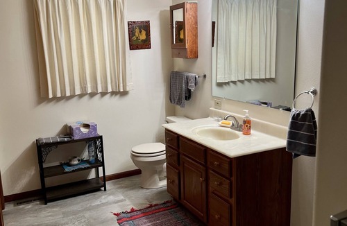 Otoe County House | Quiet Countryside Retreat
