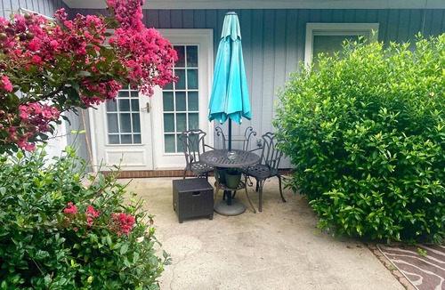 Marlwood Acre House | Quiet garden 2-bedroom townhome near Matthews/Mint Hill
