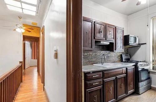 East Flatbush House | Quiet Old Brooklyn Charm Upstairs 2-bedroom/1-bath Unit in E. Flatbush Townhome