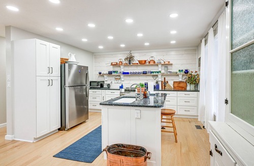 Elwell House | Quiet Shepherd Home: Near CMU Campus!