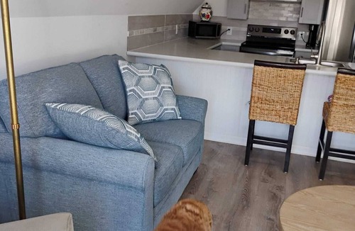 Stevensville Apartment | Quiet Waterfront Getaway Private Escape 1BR Apt Retreat with Optional Boat Dock