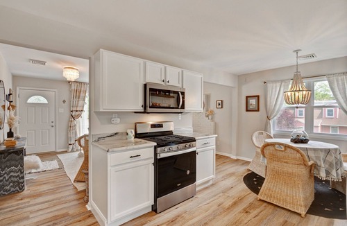 Cape May Court House Apartment | QuietRetreat: Beautifully renovated 3BR in CMCH