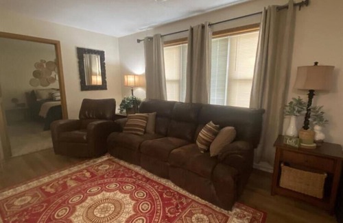 Sioux Falls Apartment | R Place - Peaceful and quiet apartment! Easy access to all surrounding area.