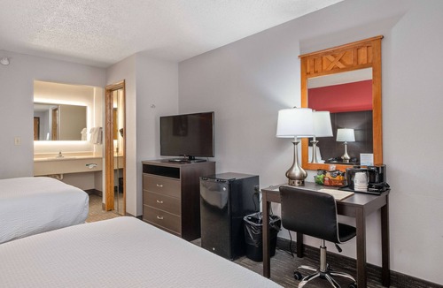 Sioux Falls Hotel | Ramada by Wyndham Sioux Falls Airport-Waterpark & Event Ctr