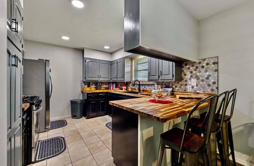 Tulsa County House | RANCH 3BRHOUSE & BARN. HORSE&PET FRIENDLY. GATED. SLEEPS 7. GLENPOOL CITY LIMITS