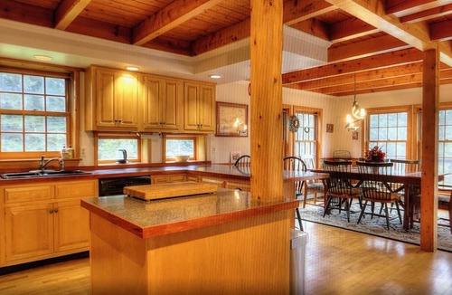 Rangeley Ski Chalet | Rangeley Country Retreat - Town, Lake & Saddleback Mountain, Maine