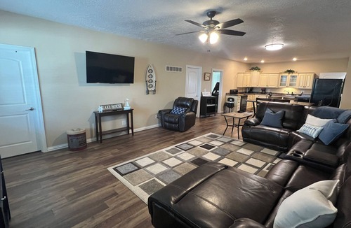 Rathbun House | Rathbun Lake, 1.5 miles from the Lake, 2-bdrm, 2 bath sleeps 7 in Rathbun, Iowa
