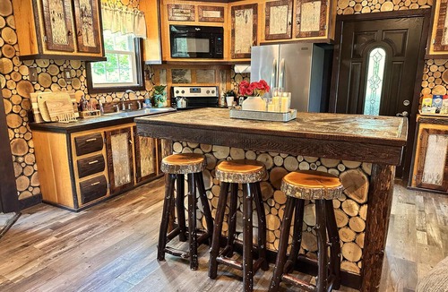 Stoneham House | Real Treehouse Adventure | Rustic meets Luxury