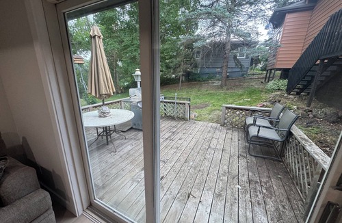 Fairmont House | Recently Renovated Lakefront Retreat on George Lake