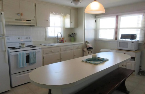 Surf City Apartment | recently updated second floor duplex located on the ocean block in Surf City.