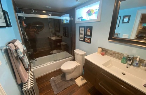 Red Bank Apartment | Red Bank Deluxe apartment with all amenities!