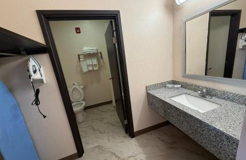 Adairsville Hotel | Red Lion Inn & Suites Adairsville