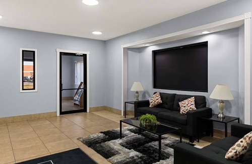 Gretna Hotel | Red Lion Inn & Suites Gretna - Omaha SW