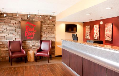Aberdeen Hotel | Red Roof Inn Aberdeen