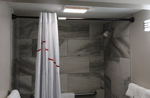 Leeds Hotel | Red Roof Inn Leeds