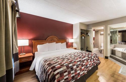 Morton Grove Hotel | Red Roof Inn Morton Grove