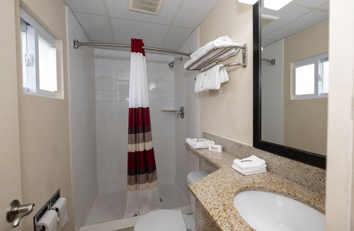 Neptune City Hotel | Red Roof Inn Neptune - Jersey Shore