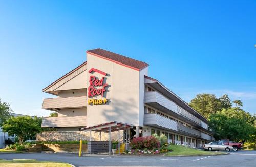 Linthicum Heights Hotel | Red Roof Inn PLUS+ Baltimore-Washington DC/BWI Airport