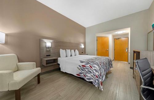 Bellmawr Hotel | Red Roof Inn & Suites Philadelphia - Bellmawr