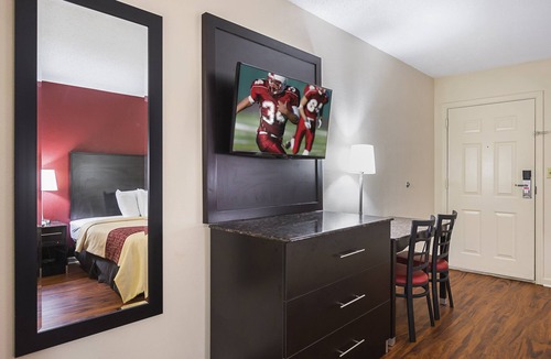 Scottsboro Hotel | Red Roof Inn & Suites Scottsboro