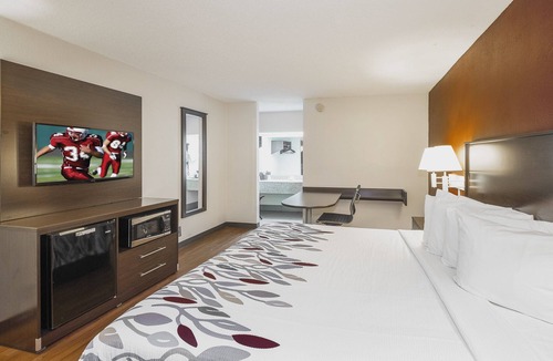 Walterboro Hotel | Red Roof Inn Walterboro