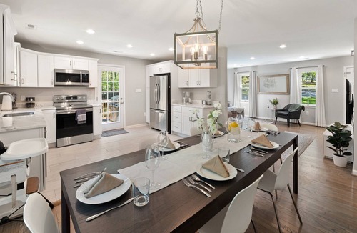 Warrenton House | Relax at the cottage with two private villas for Family Gatherings and Reunions