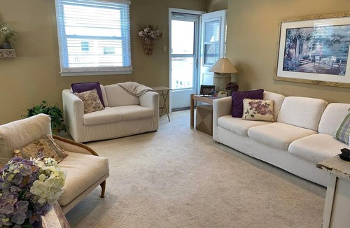 Margate City Condo | Relax in Margate 2BR Condo Two Blocks From Beach & Minutes to Atlantic City