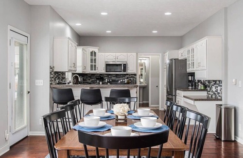 Jefferson House | Relax in Style! 5BR Home, Hot Tub & Games!