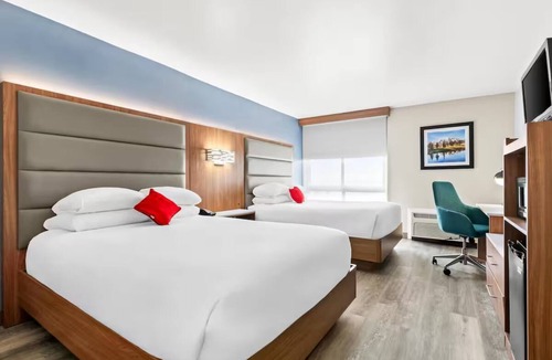 Cheyenne Hotel | Relax & Recharge in Deluxe Two Queen Beds - Close to Local Dining & Attractions