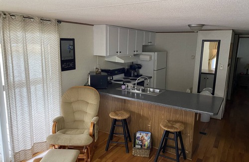Butler House | Relax, Unwind & DOCK Your Boat, Lakefront Bungalow - HOT TUB, FIRE PIT