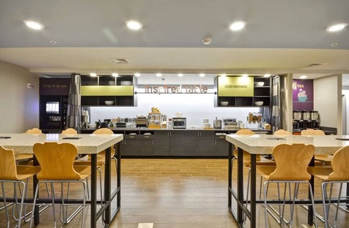 Rock Hill Hotel | Relaxing Extended Stay w/Indoor Pool + Kitchen Near Rock Hill Galleria