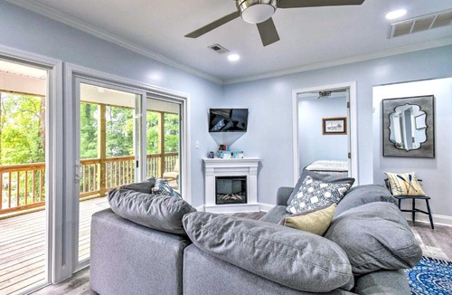 Dutton House | Relaxing Riverfront Cottage w/Boat Dock!