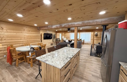 Knox County Cabin | Relaxing Santee Hunting Cabin!