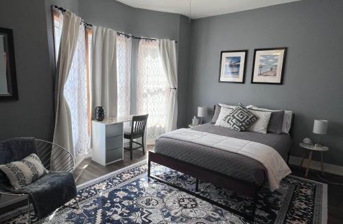 Downtown Dubuque House | Relaxing Townhouse Downtown Dubuque