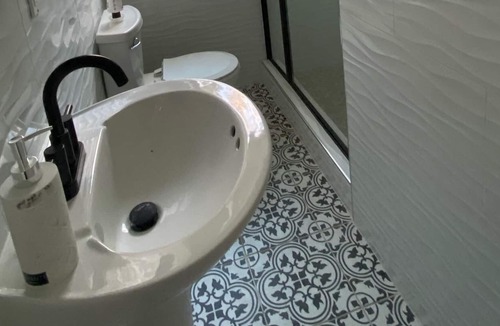 Dover House | Remodeled historical townhouse in downtown