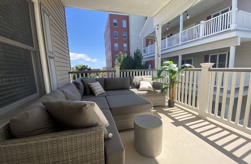 Asbury Park Condo | Renovated Asbury Pk 1 bedroom condo, 9-10 month lease