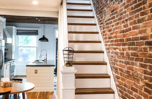 Highlandtown House | Renovated Baltimore Rowhome for Professionals