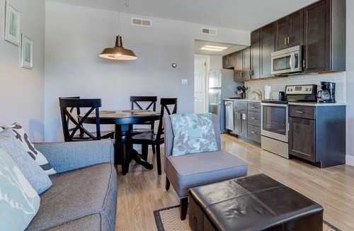 Admiral Estates Condo | Renovated Beach Block Condo now booking 2026!