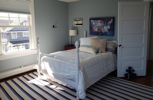 Avon House | Renovated Classic 1890's Bay Head House