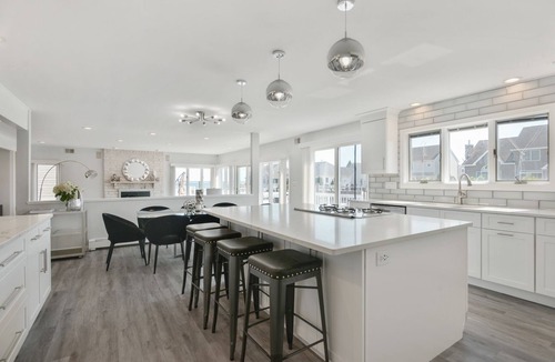 Forked River House | Renovated Contemporary with Bay views & Pool!