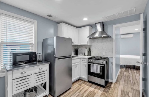 Ocean Grove Apartment | Renovated Modern Apt · Beach · Asbury · Balcony