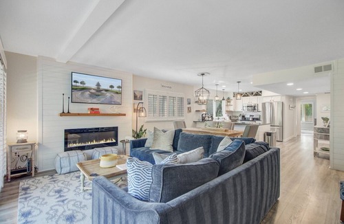 Isle of Palms Villa | Renovated Retreat | Open Floor Plan, Pool Access & Easy Beach Walk
