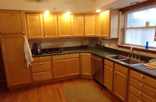 Winigan House | Rescued Wood Bunkhouse-Sleeps 8 hunters. Full kitchen and bath. Lots of parking.