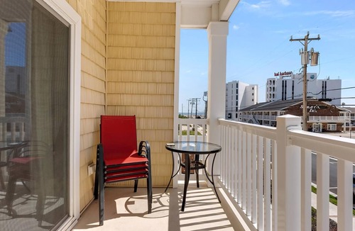 Wildwood Crest Condo | Residence 103S at The Sandcastle Condominiums
