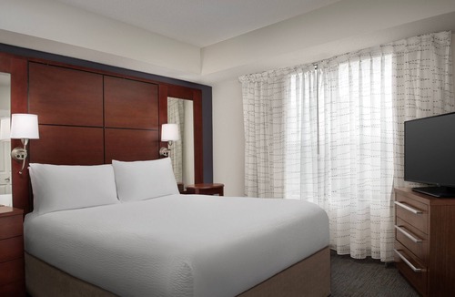 Overland Park Hotel | Residence Inn by Marriott Kansas City Overland Park