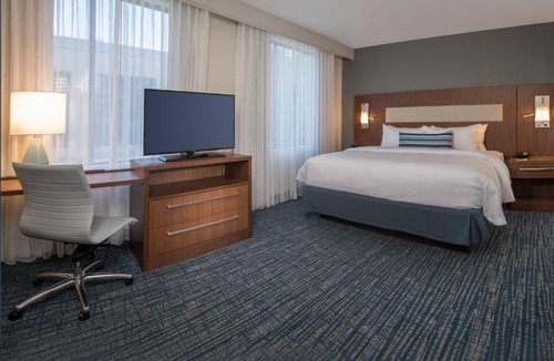 Downtown Baltimore Hotel | Residence Inn by Marriott Baltimore at The Johns Hopkins Medical Campus